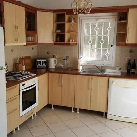 Villa Cheerful Holiday House *